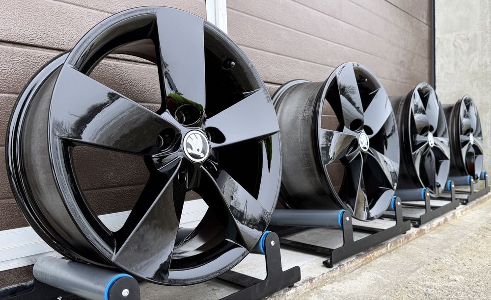 4x felgi aluminiowe Czarne 5x112 r17 et40 7J Alufelgi Oryginał Skoda