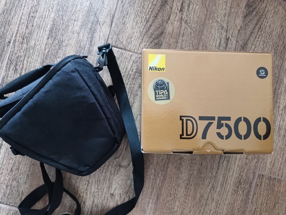 Nikon D7500 z osprzętem