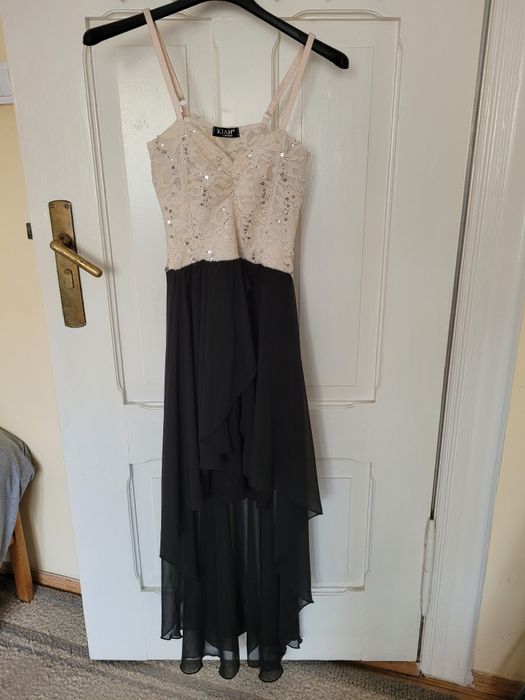 Elegancka, asymetryczna sukienka