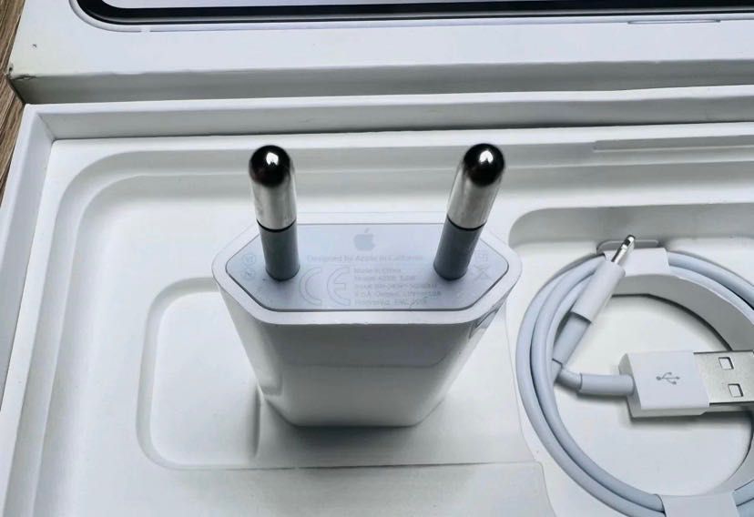 Зарядка на iPhone, Комплект, Нова