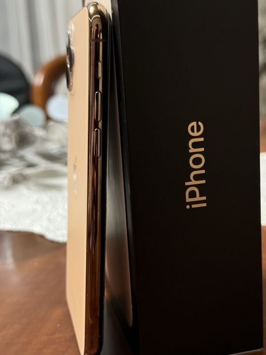 iPhone 11 pro, 64gb, gold