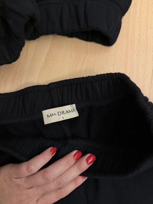 Mrs. Drama dres Missano nero r.s