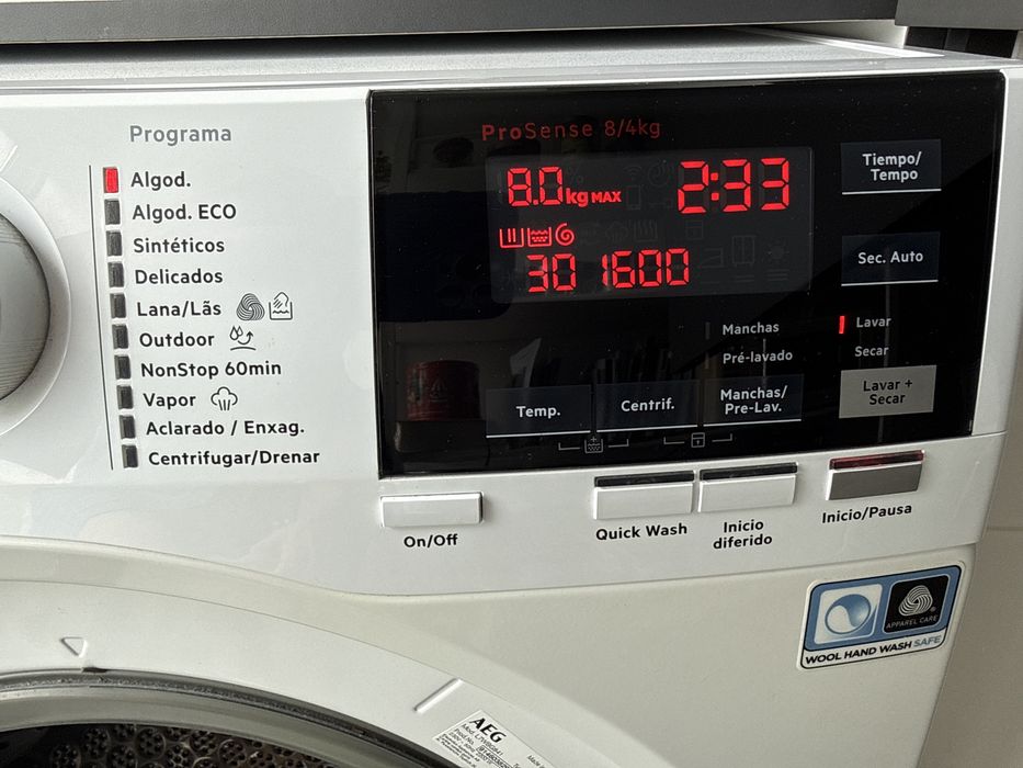 Máquina de Lavar e Secar Roupa AEG Série 7000 Kombi (Modelo DualSense)