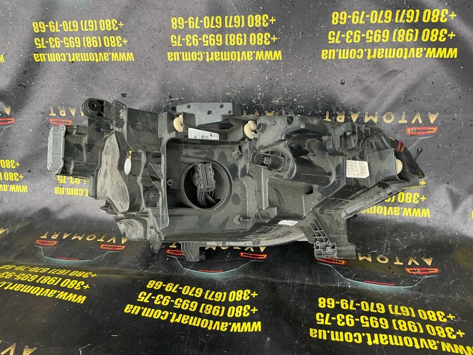 Фара передня ліва VW ID.4 фара передняя левая VW ID4 11B941035K