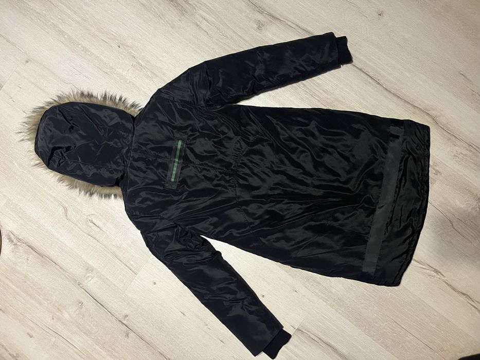 Пуховик жіночий