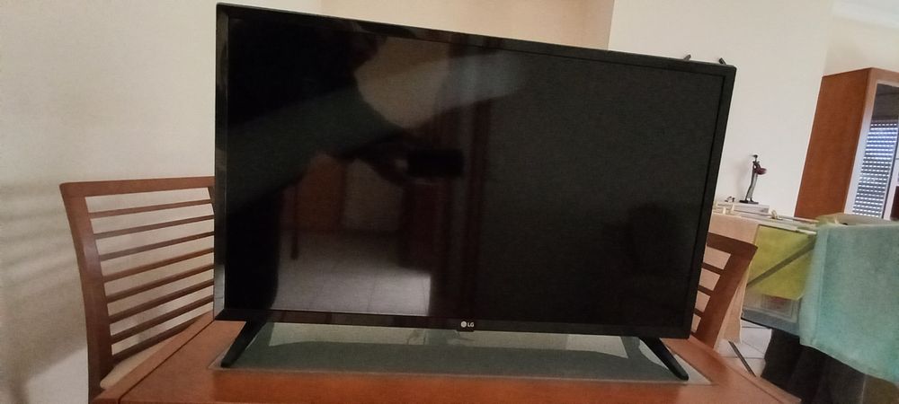 TV LCD LG cor preto