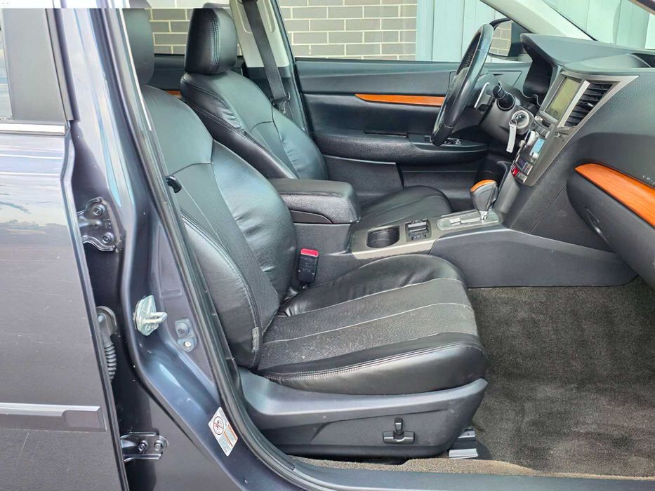 Subaru Outback Limited      2013