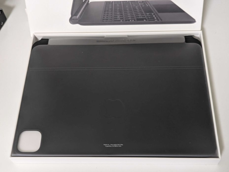 Apple Magic Keyboard iPad 11" (Ukr) + Apple Pencil 2