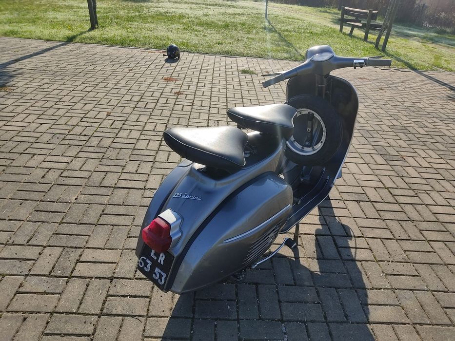 Vespa 125 sprint