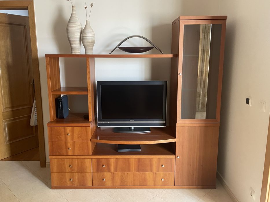 Movel armario sala televisao gavetas e prateleiras antarte