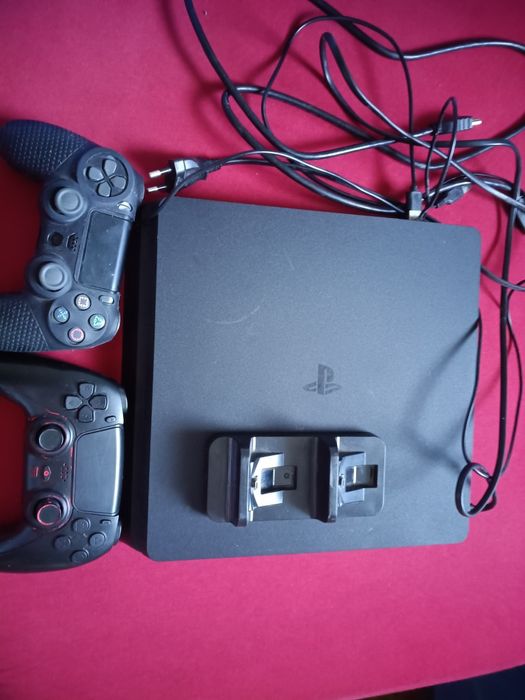 konsola PlayStation 4