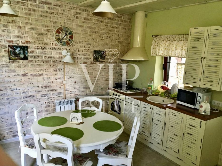 Продажа элитного Дома в Коробовы Хутора, 95+60 м.кв.,15 соток. Змиёв