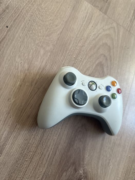 Oryginalny kontroler pad do konsoli Xbox 360