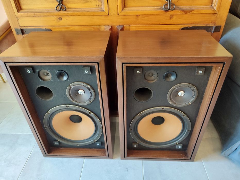 Akai SW-155 Colunas Hi-Fi Vintage Muito Estimadas!