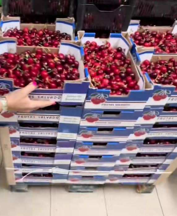 Caixas de cerejas otima qualidade para entrega
