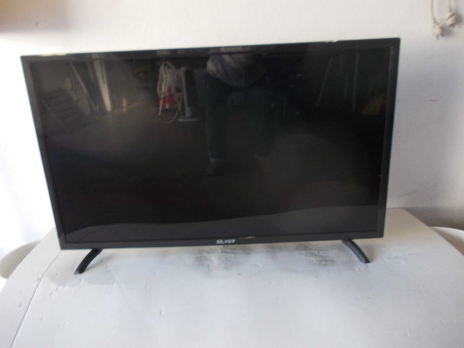 Televisor  Silver Smart tvn43 " com avaria