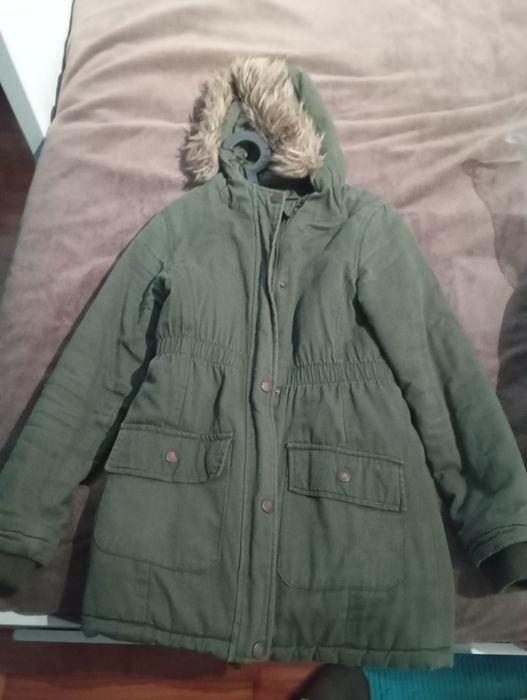 Casaco verde capuz