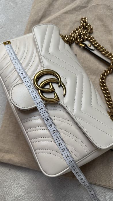 Gucci Marmont medium torebka beżowa ecru jasna