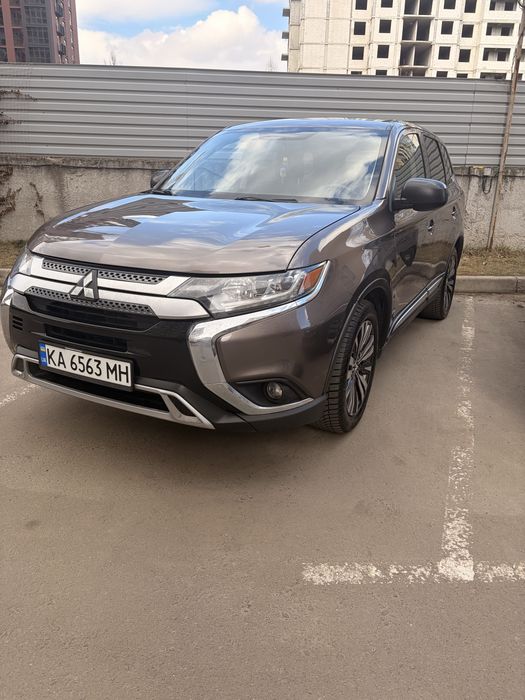 Mitsubishi Outlander 2019року