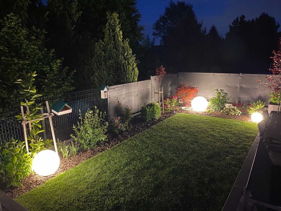 Lampa ogrodowa okrągła lampy 30cm. KULA 230V biała kula