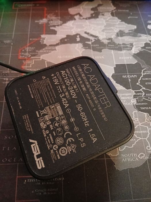 Зарядка для ноутбука