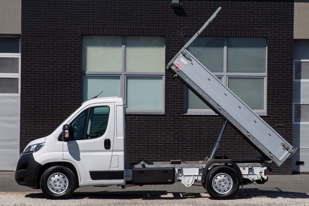 alt
