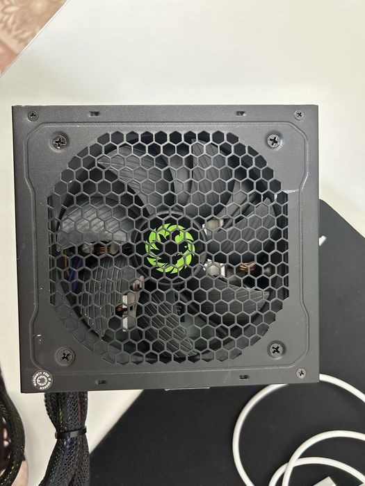 Продам блок питания   gamemax vp-500 б/у