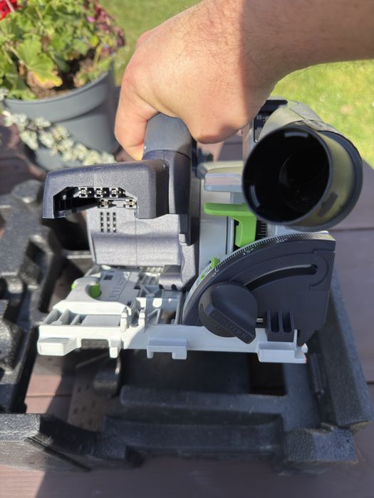 Festool НКС 55 ЕВ Pilarka z funkcja zaglebiania.
