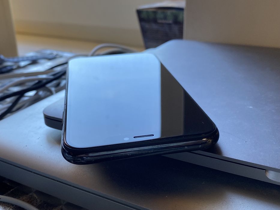 Face робить! IPhone X 64gb без сім, акб 88