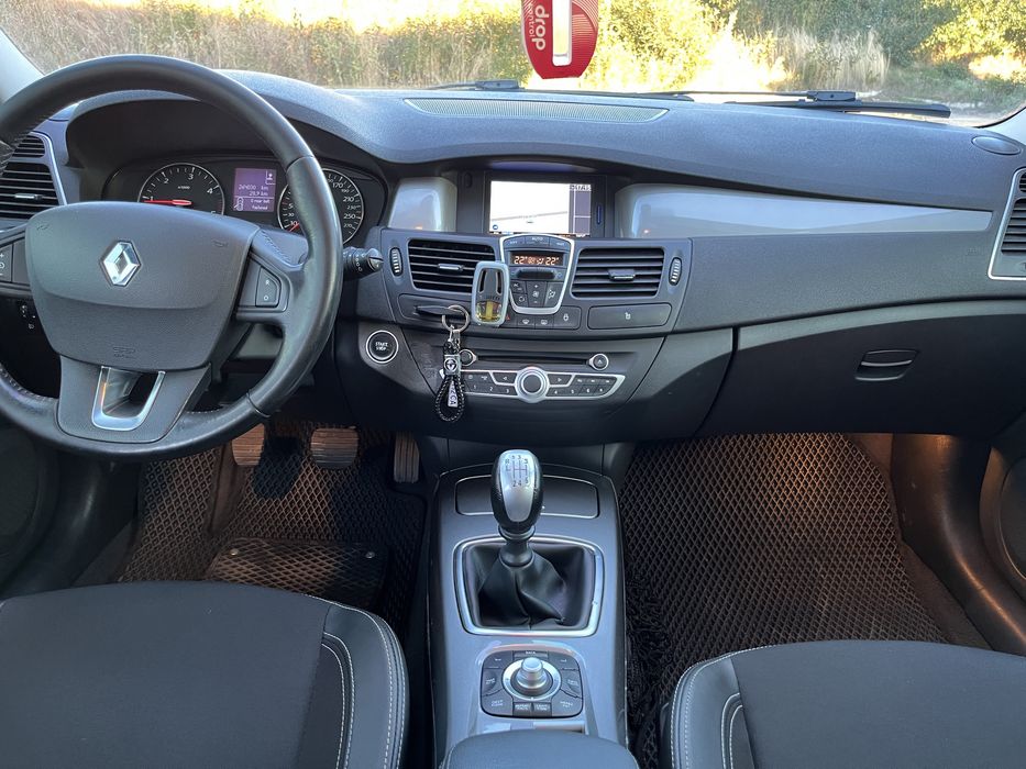 RENAULT LAGUNA 2012 Рено Лагуна