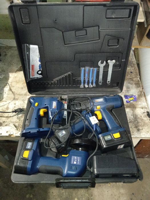 Продам набір інструментів