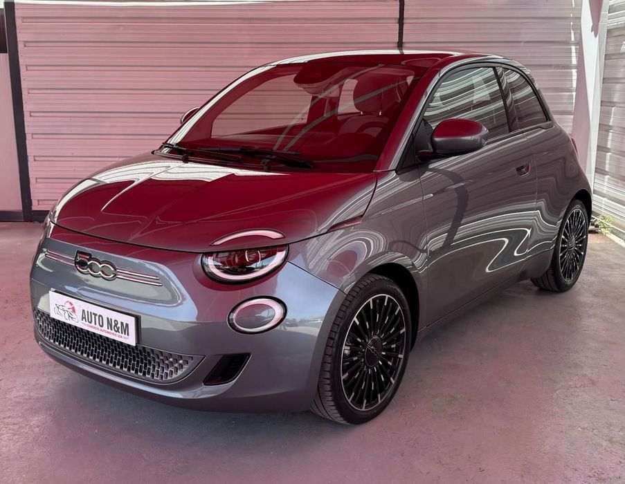 Fiat 500e La Prima