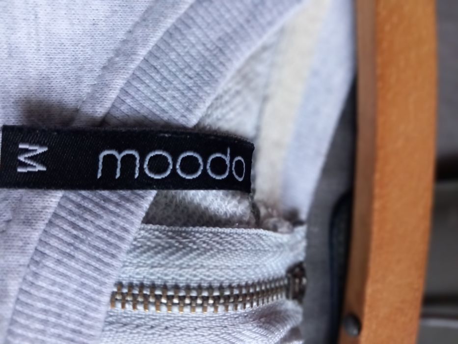 Bluza damska z zamkiem