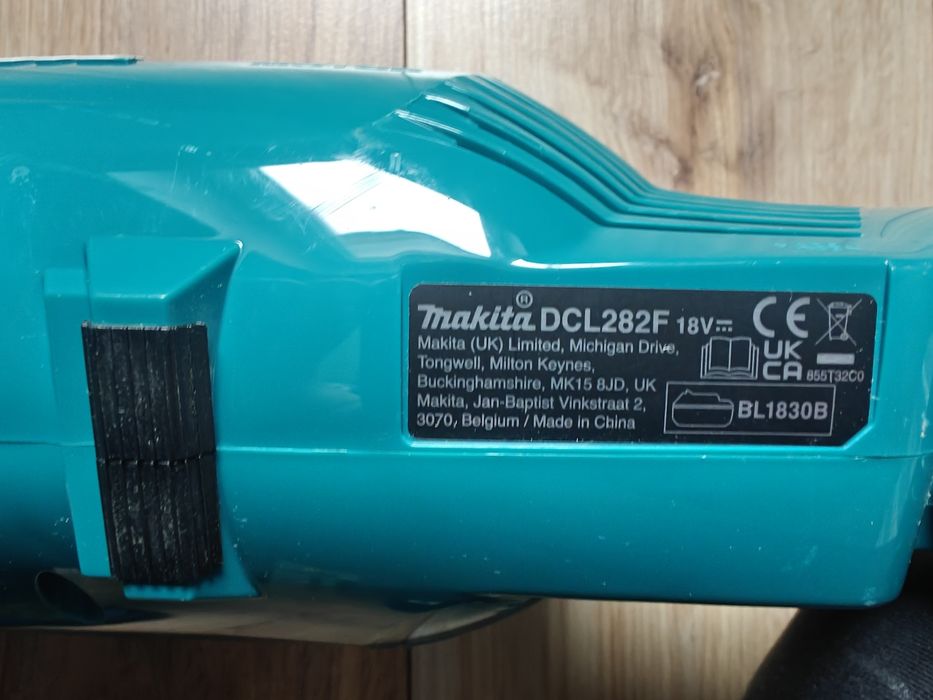 Odkurzacz  makita DCL 282F akumulatorowy 18v 60w