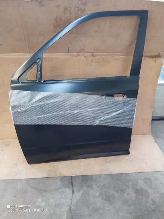 Dodge ram 1500 5 V drzwi poszycie lewe przód nowe oryginał