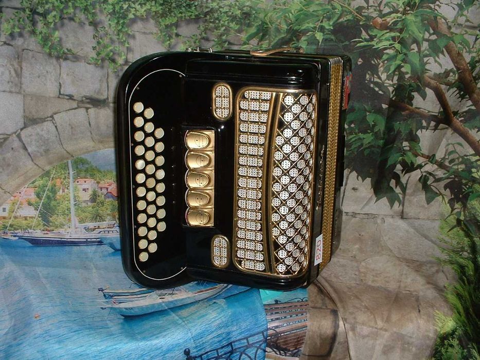 Accordion for Sale No. 82064751970457987121