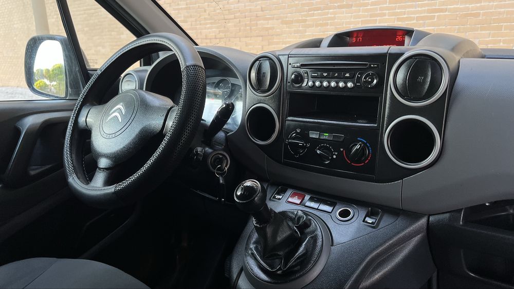 Citroen berlingo 1.6 hdi 3 lugares ( 2015 )