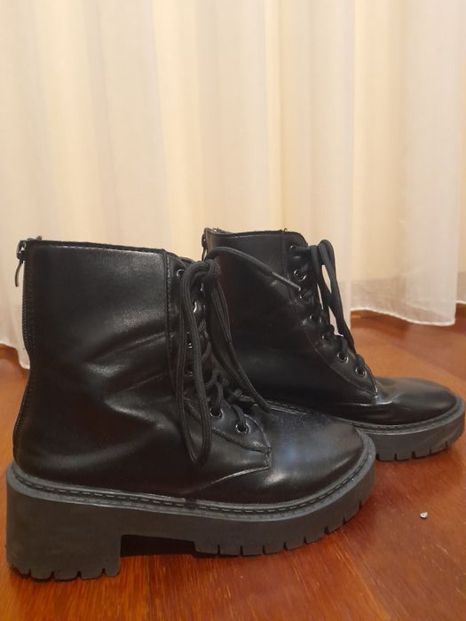Botas Pretas Tornozelo