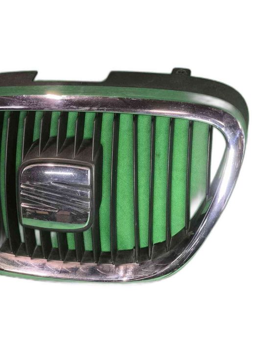 Grelha do Pára-Choques Central SEAT ALTEA 5P0853654 (OEM)
