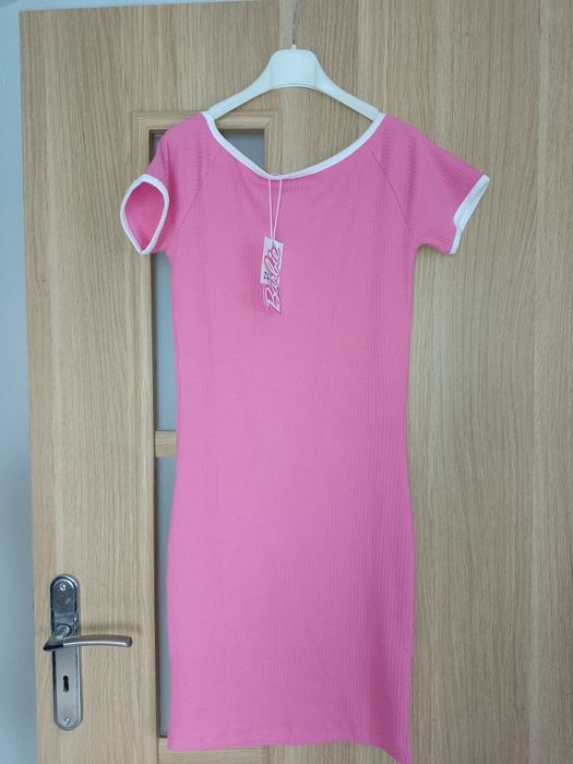 Nowa sukienka Barbie, rozm L