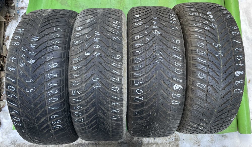 4szt. opony zimowe 205/50R17 89H GoodYear EagleUltraGrip {RSC} {*}