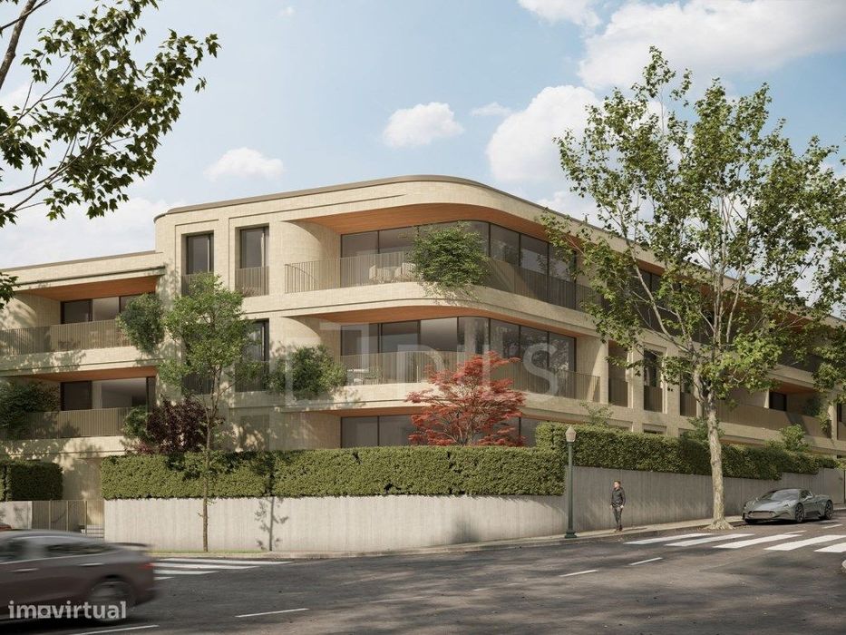 Apartamento T2 com jardim na Foz do Douro