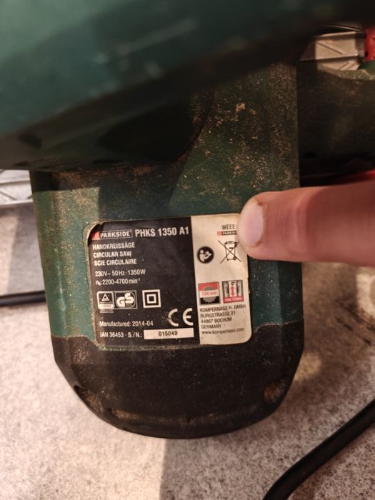 Uszkodzona pilarka tarczowa PARKSIDE PHKS 1350 A1