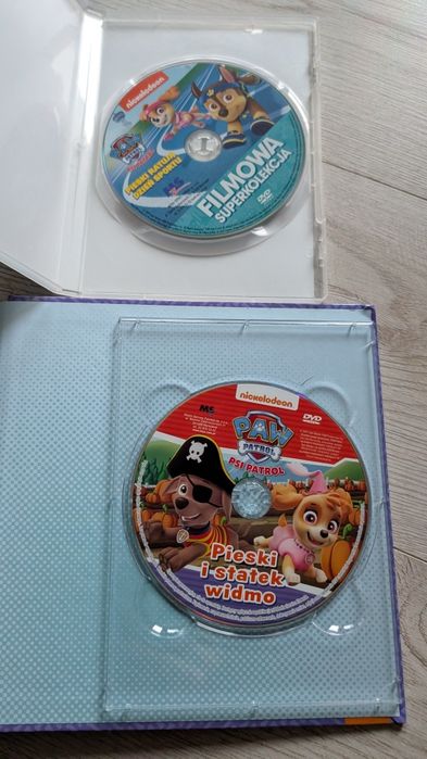 Psi patrol dvd +książeczka Pieski 164 min bajek