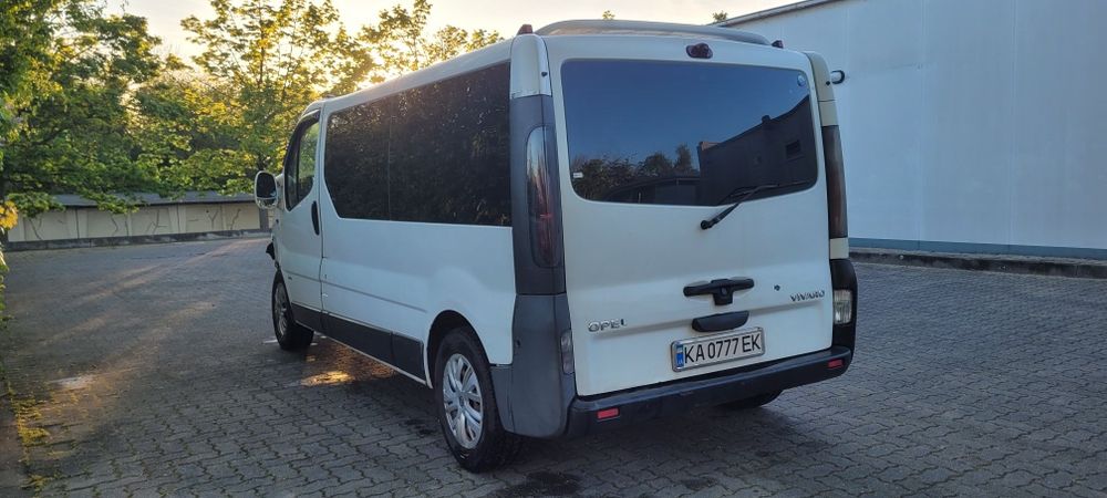 Opel Vivaro Довга база+ кондиціонер