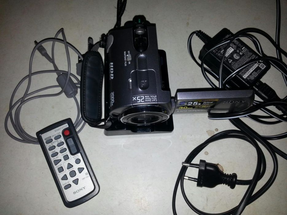 Продается цифровая видеокамера