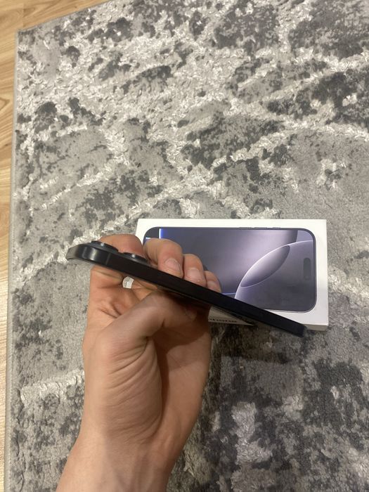 Iphone 16 pro max , black titanium 512GB 97% kondycji baterii