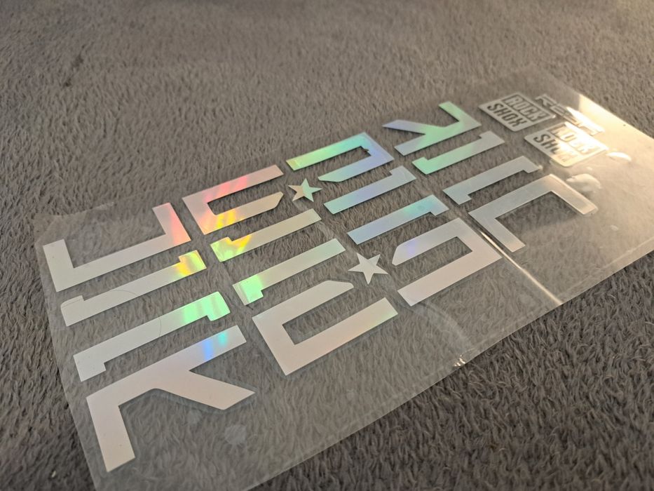 RockShox REBA Naklejki Amortyzatora Odblaskowe Srebrne Kameleon NOWE