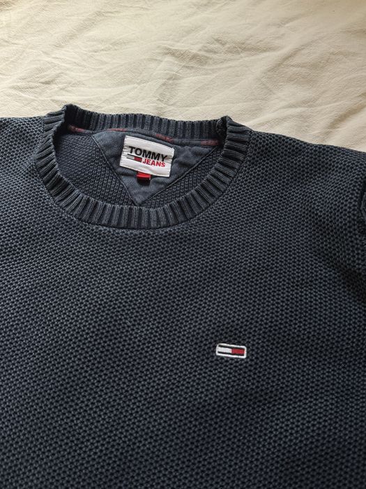 granatowy sweter tommy hilfiger