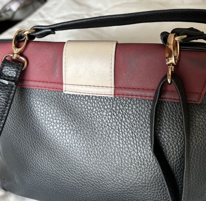 Bolsa marca Avon